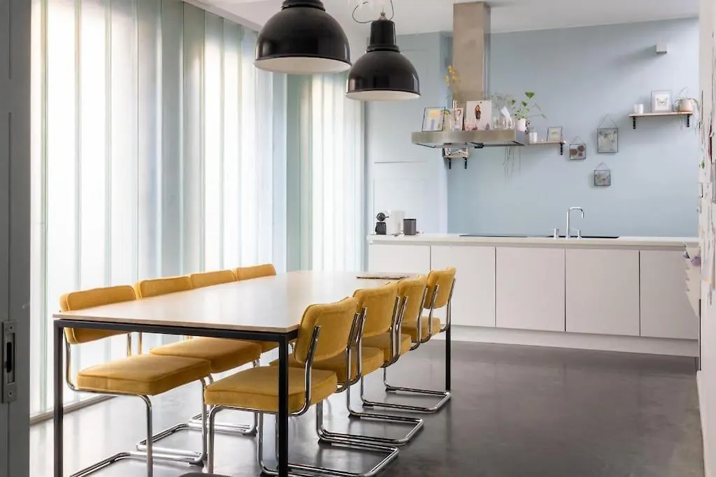 헨트 Lightful Architectural House 빌라